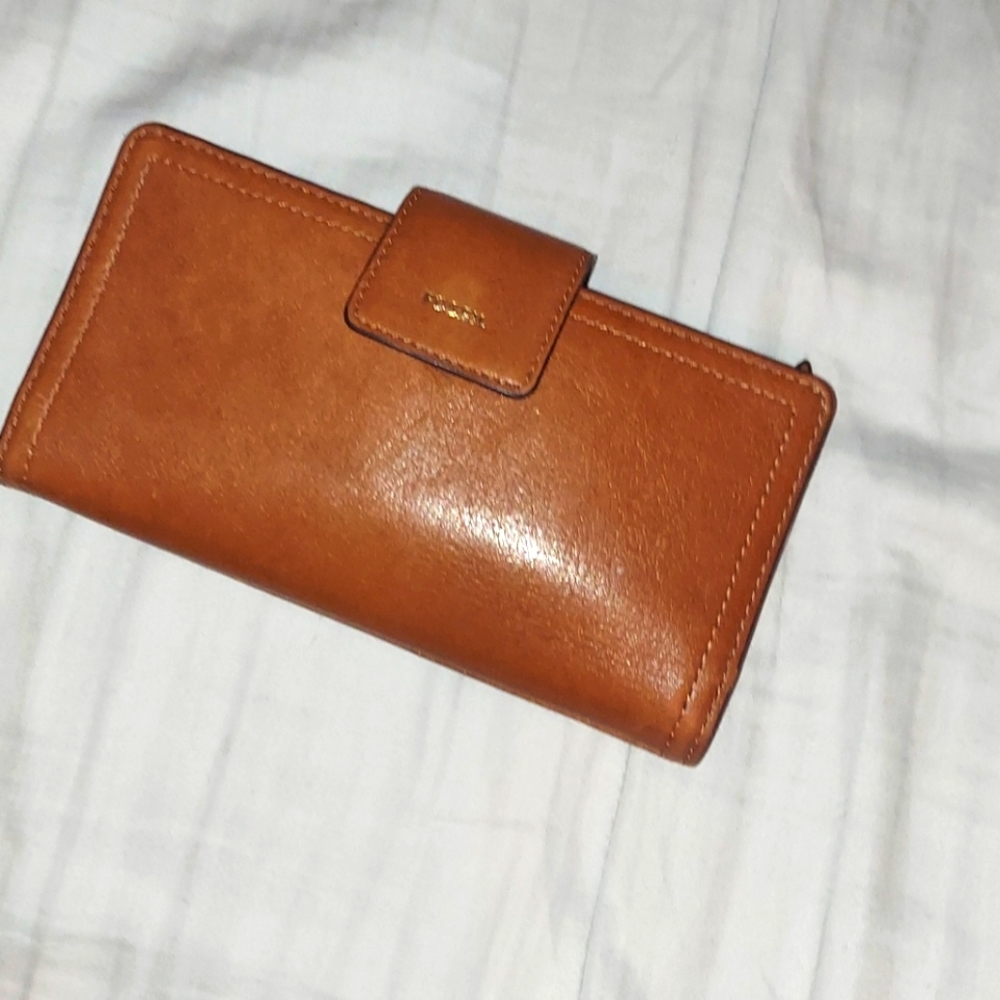 Fossil wallet!